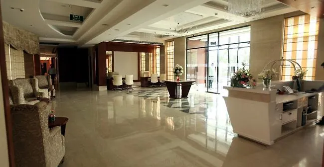 ****  Grand Notting Hills Hotel And Resorts New Delhi India