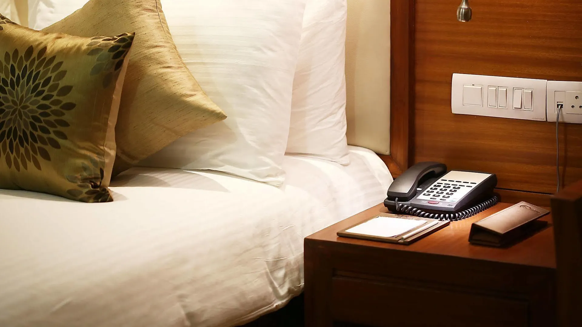 Grand Notting Hills Hotel And Resorts New Delhi